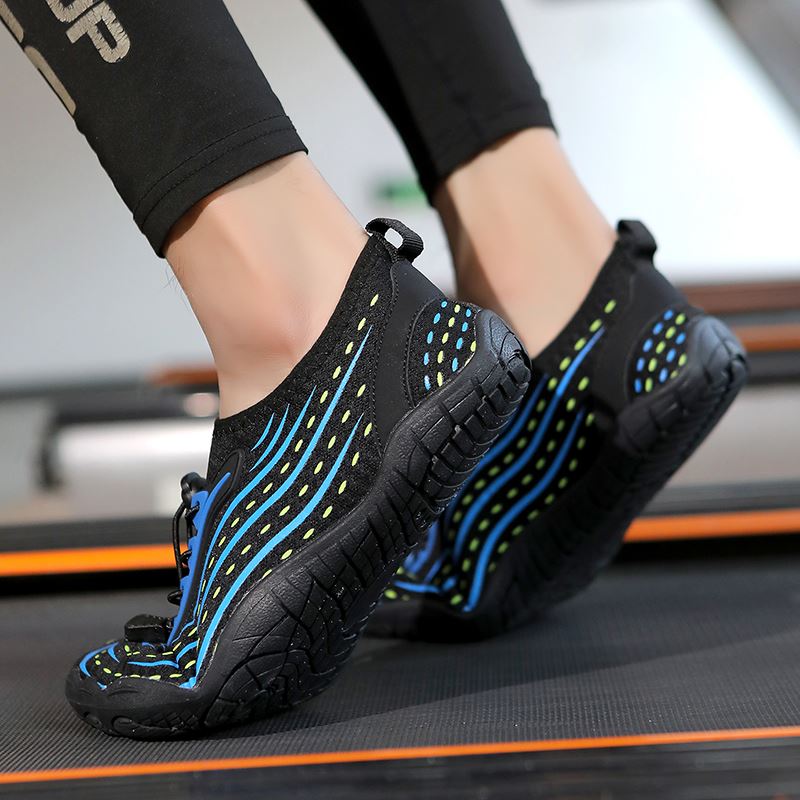 Wave-Print Couple Water Shoe in use, view 5