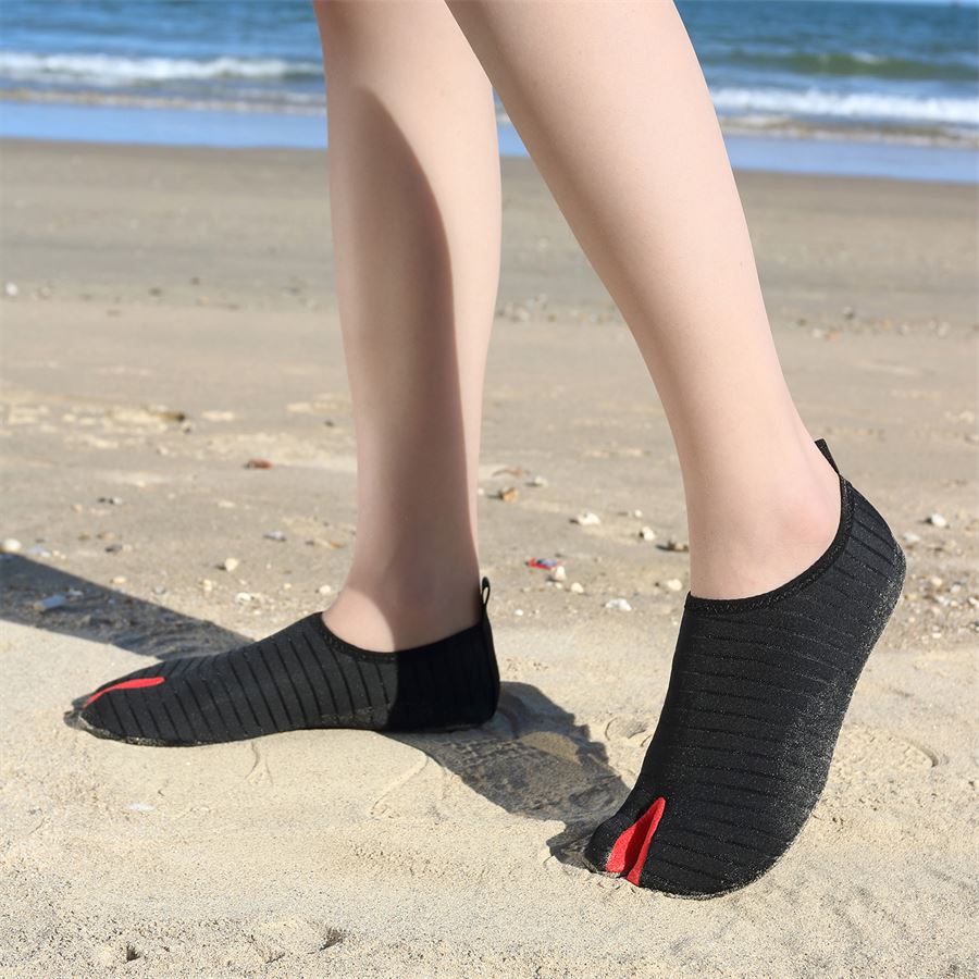 Ribbed Split-Toe Aqua Sock in use, view 2